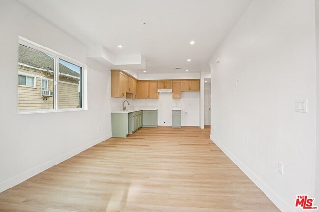 Foto del edificio - 1185 Leighton Ave