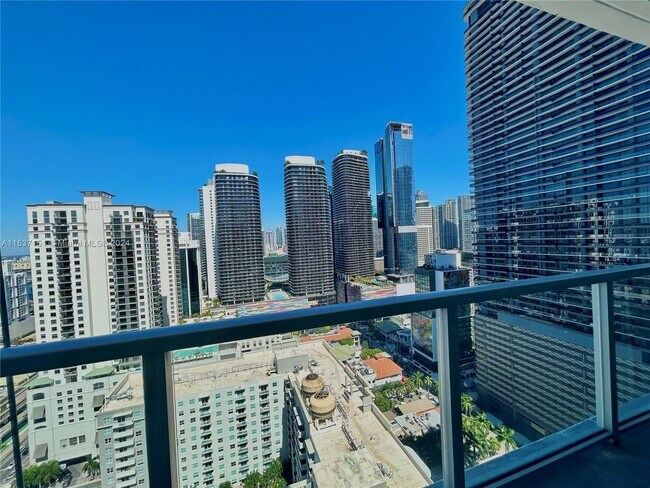 Foto del edificio - 1111 SW 1st Ave