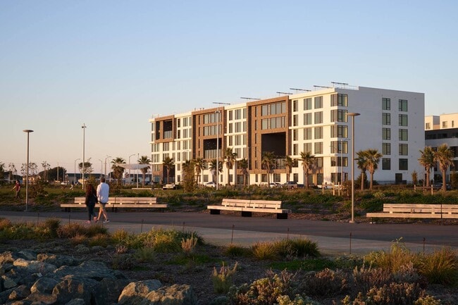 Foto del edificio - 490 Avenue of the Palms