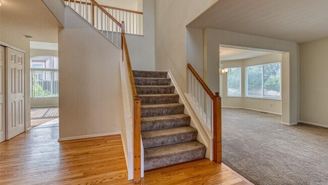 Building Photo - 8105 Dartmoor Ct