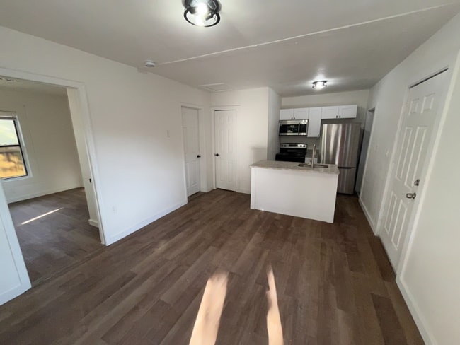 Foto del edificio - 610 SE 13th Terrace