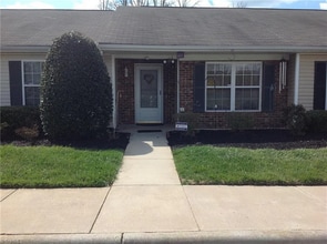 Building Photo - 2932 WaterStone Loop