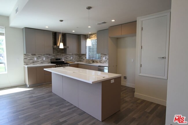 Foto del edificio - 11733 Missouri Ave