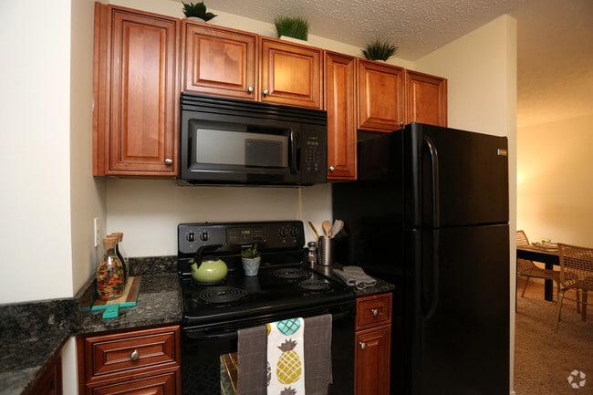 Interior Photo - Pinnacle on Pleasant Interior Photo - Pinnacle on Pleasant