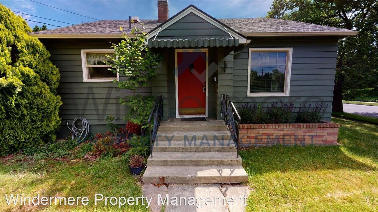 Foto principal - 3 br, 2 bath House - 1015 S. Howard Street