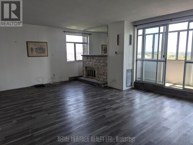 Building Photo - 1502-1275 MARKHAM Rd