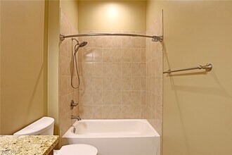 Building Photo - 8181 Venetian Pointe Dr