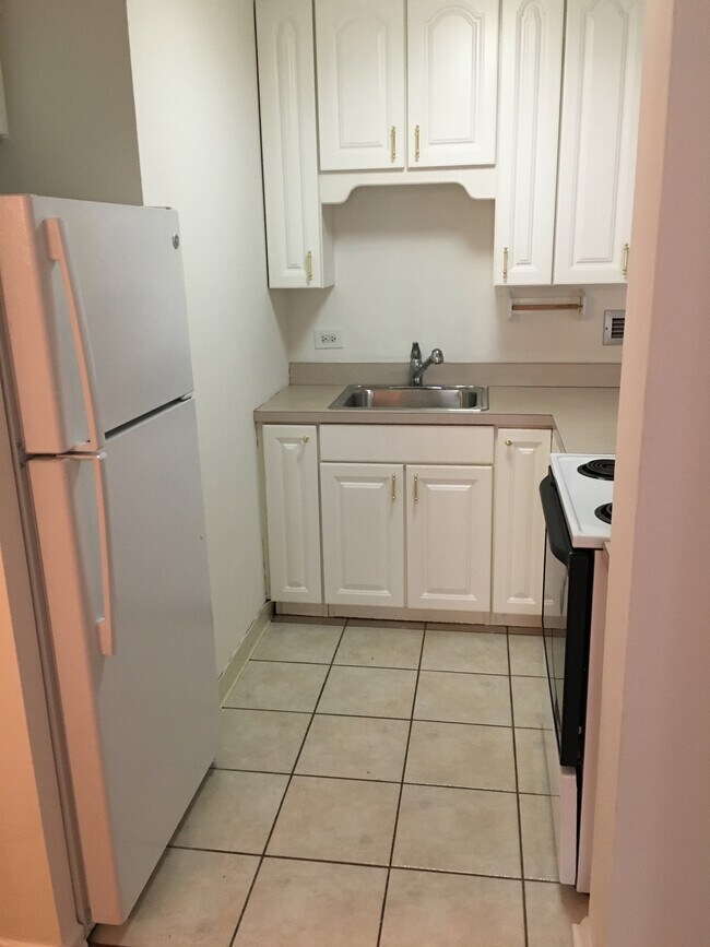 Foto del edificio - 87 Glenbrook Rd