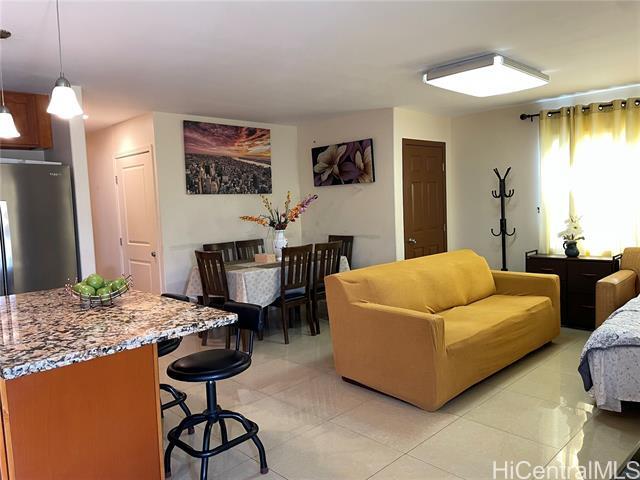 Foto del edificio - 3223 Monsarrat Ave