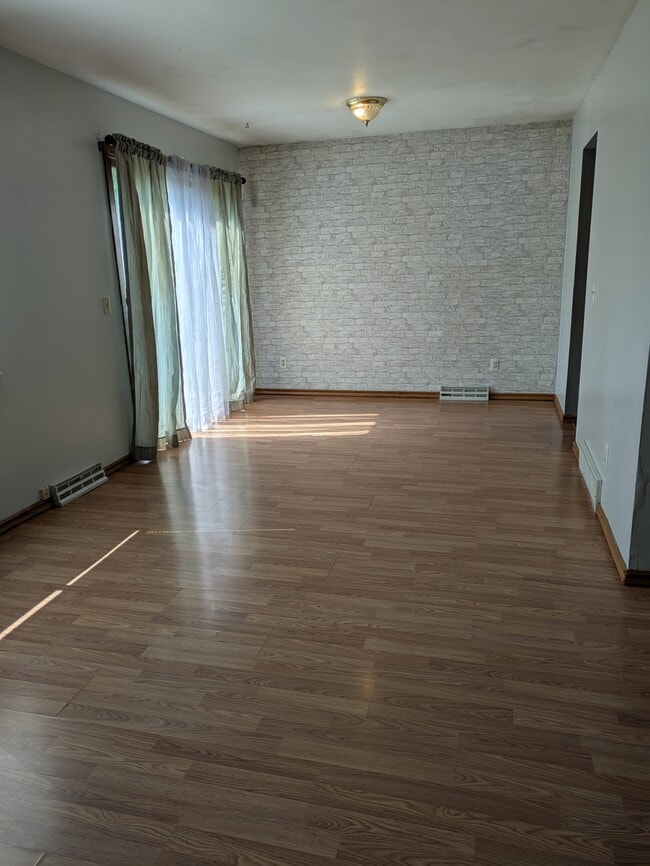 Foto del edificio - 1230 S Thompson Dr