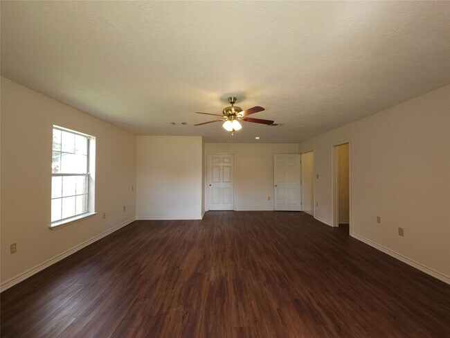 Foto del edificio - 418 Texas St