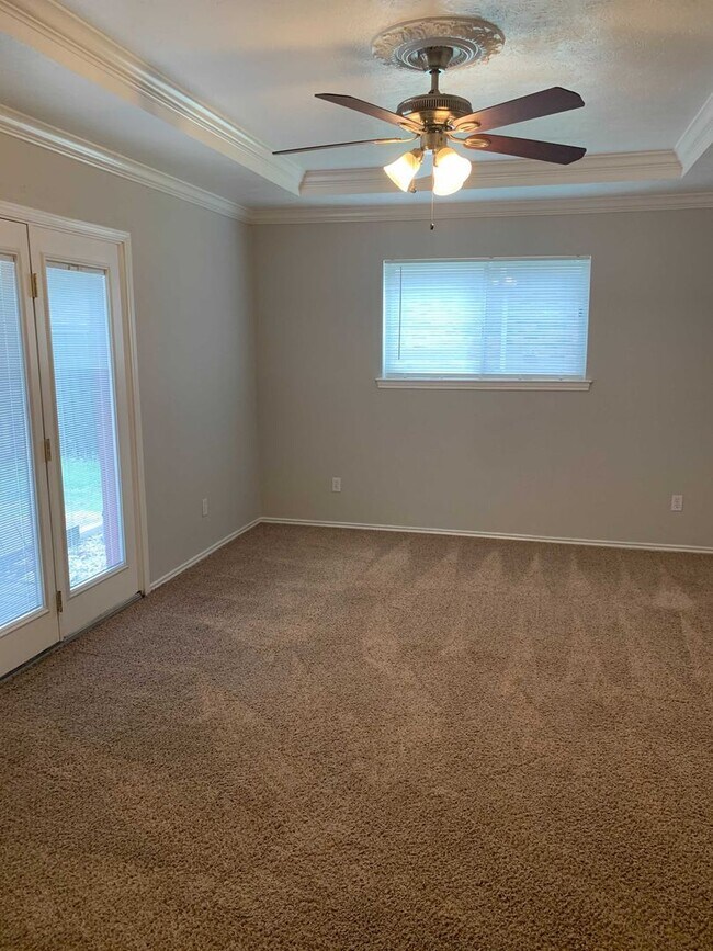 Foto del edificio - 2417 Stone Creek Dr