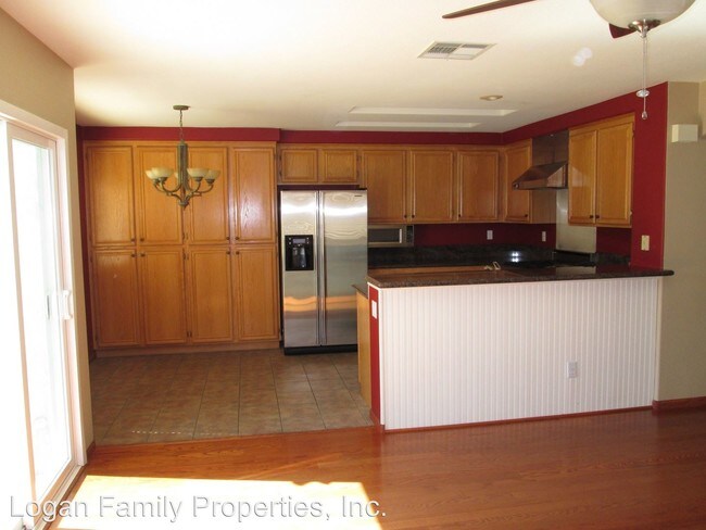 Building Photo - 4 br, 2.5 bath House - 10817 Caminito Alto