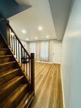 Building Photo - 2841 Cantrell St