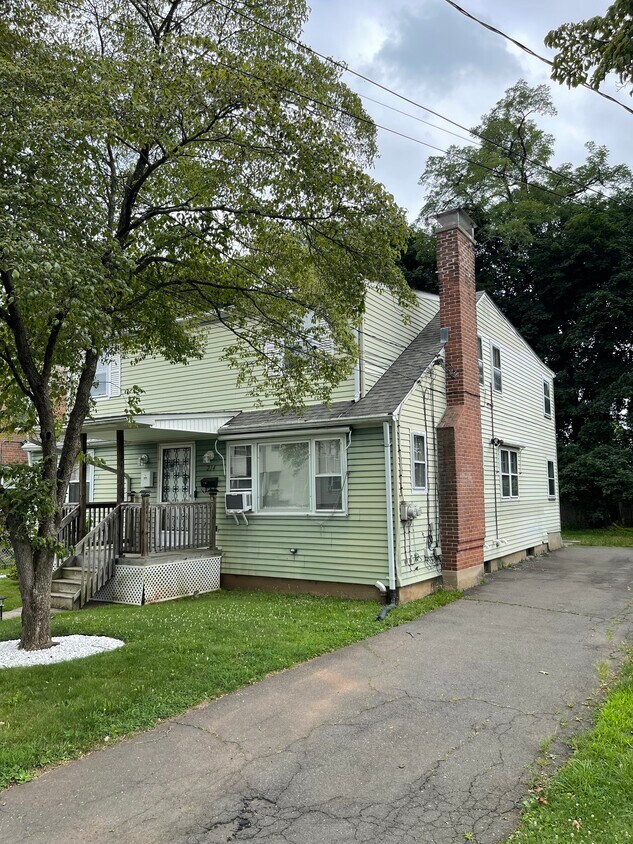 Foto principal - 214 Columbia St