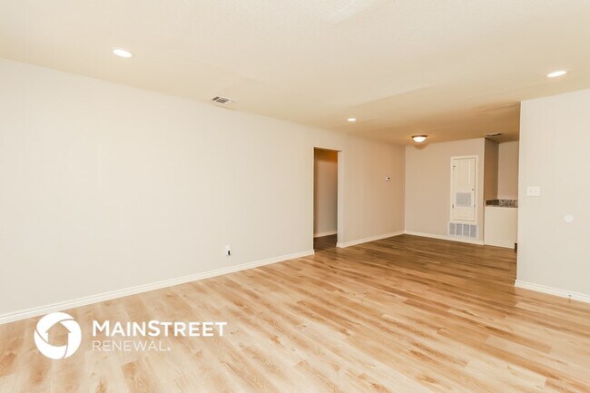 Foto del edificio - 450 Millwood Ln