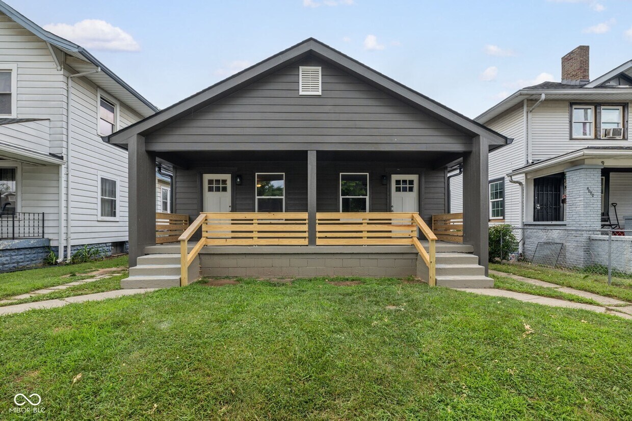 Primary Photo - 4074 Boulevard Pl