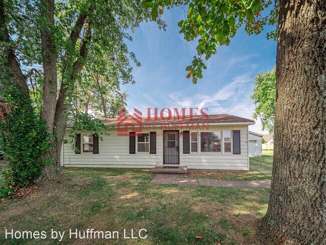 Building Photo - 3 br, 1.5 bath House - 3875 Clover Drive