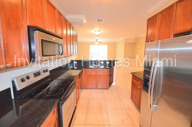 Building Photo - 12421 SW 50th Ct