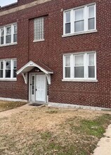 Building Photo - 3637 Chippewa St