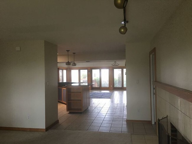 Foto del edificio - 1729 Beach Rd