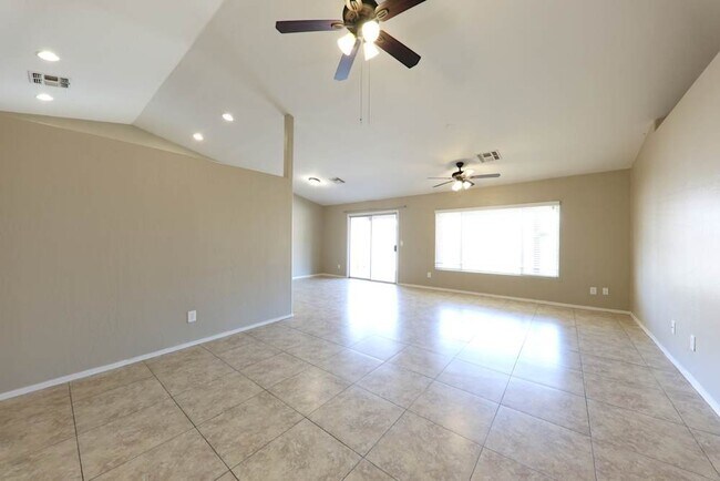 Building Photo - 8934 W Encanto Blvd