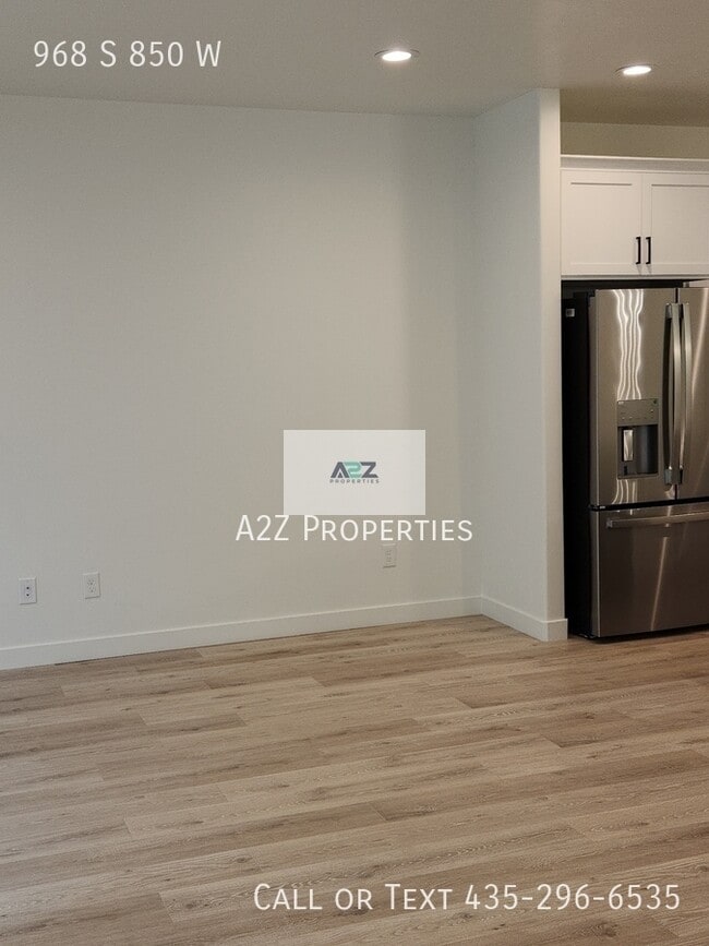 Building Photo - 968 S 850 W