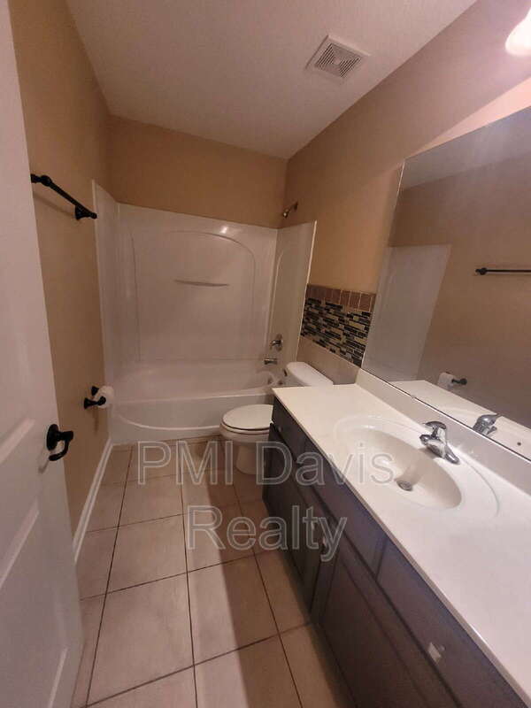 Foto del edificio - 680 Chestwood Chase Dr