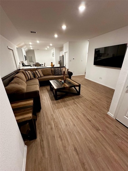 Foto del edificio - 2023 Foxtail Crk Ct