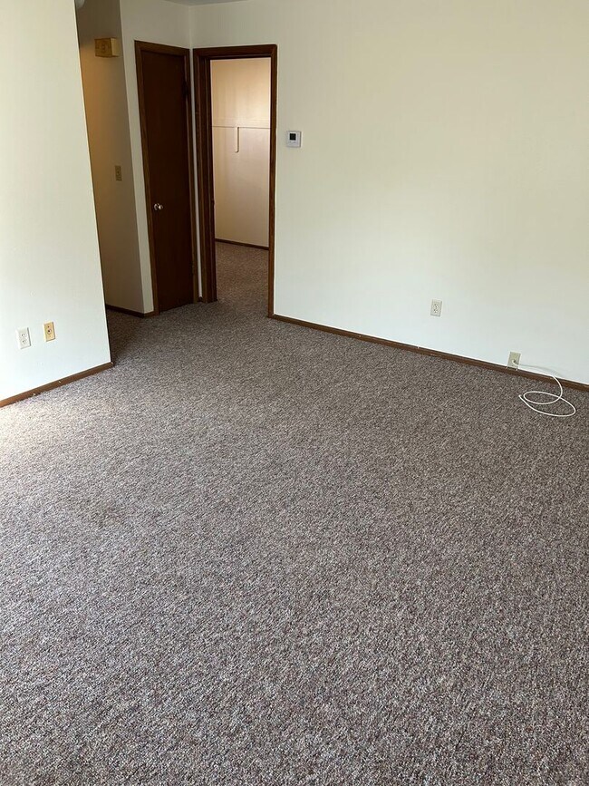 Foto del edificio - 10621 W Lincoln Ave