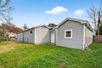 Building Photo - 521 Alford St