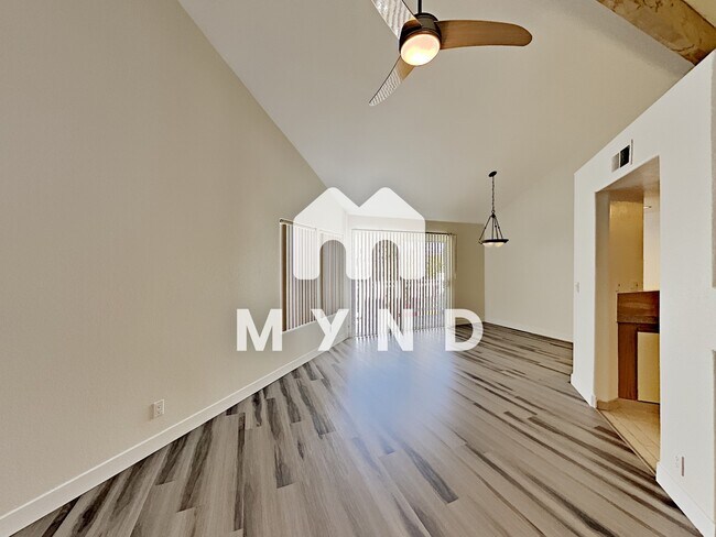 Foto del edificio - 8585 Via Mallorca Apt 14