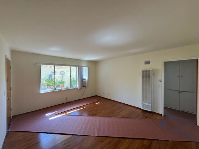 Living Room - 1125 Huntington Dr