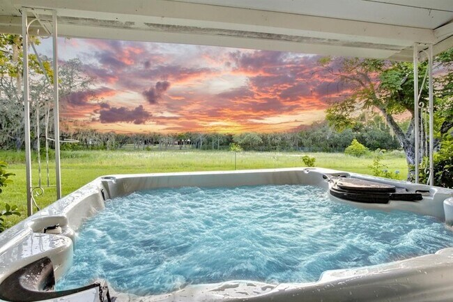 Foto del edificio - 5480 Jennings Rd