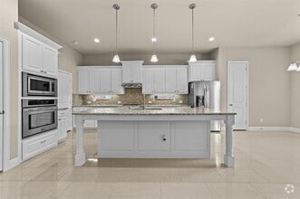 Building Photo - 7048 Fullerton Cir