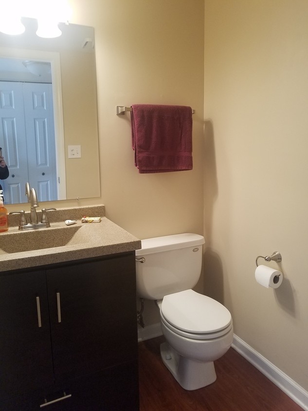 Foto del edificio - 1414 Walnut Cir