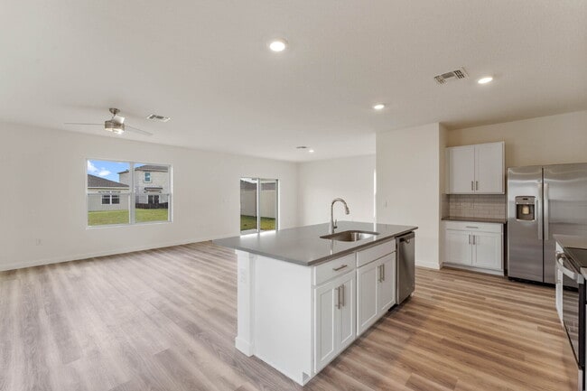 Foto del edificio - Stylish 4-Bedroomf in Summerly, Saint Cloud - Minutes from Lake Nona. Available after August 10!