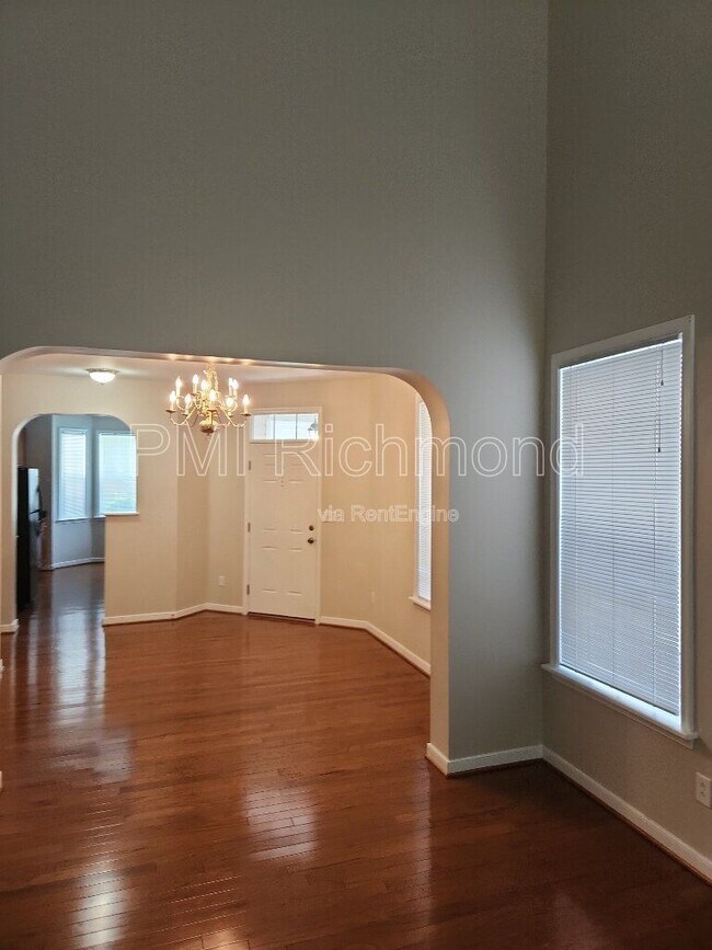 Building Photo - 1252 Providence Knoll Dr