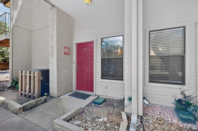 Building Photo - 8418 Fathom Cir