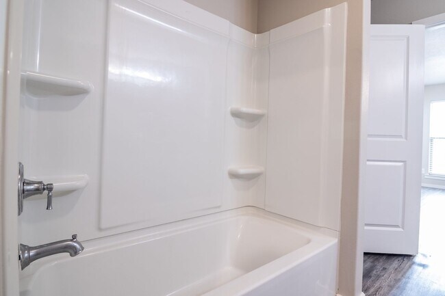 Foto del edificio - 1902 Langford Ave