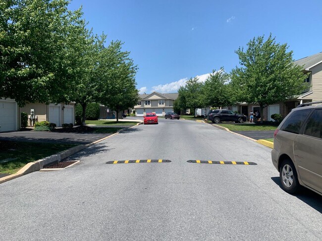 Foto del edificio - 144 Sparrow Rd