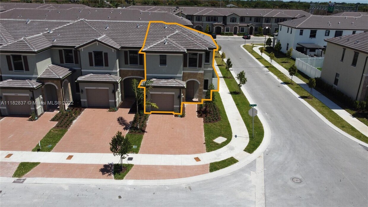 11071 West 33rd Ct, Hialeah, FL 33018 Townhome Rentals in Hialeah FL