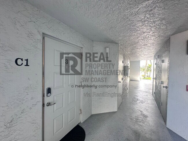 Building Photo - 4701 Lakeside Club Blvd