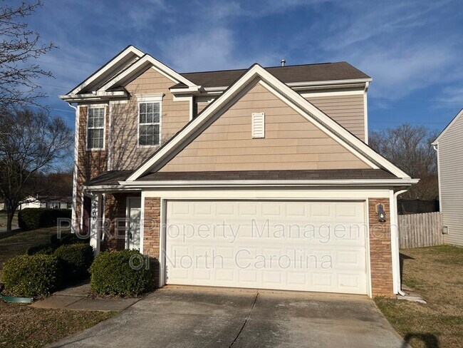 Building Photo - 4200 Herkimer Dr