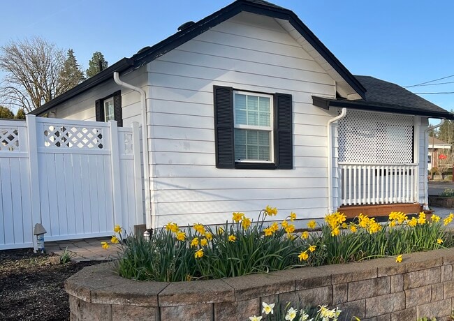 Building Photo - 10285 NW 309th Ave