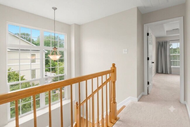 Building Photo - 1056 Pipistrelle Ct