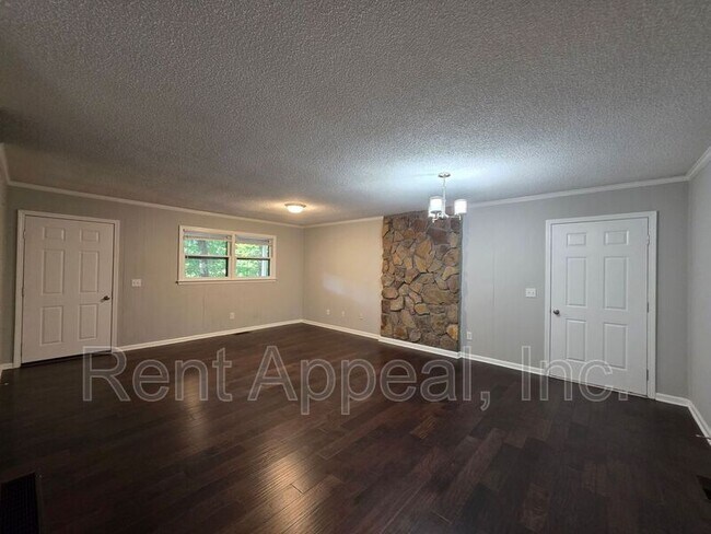Foto del edificio - 3734 Smithtown Rd