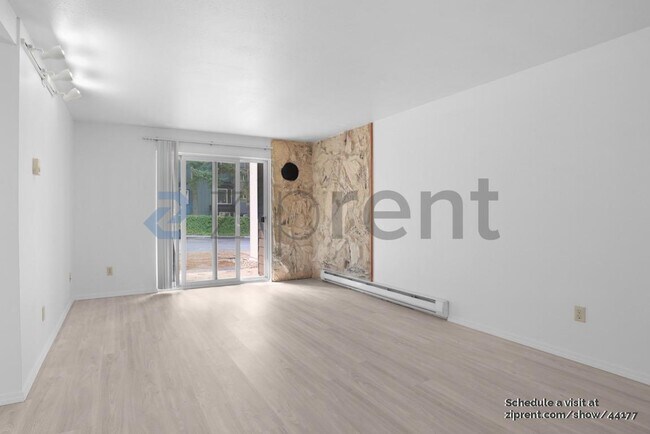 Foto del edificio - 14450 NE 31st St