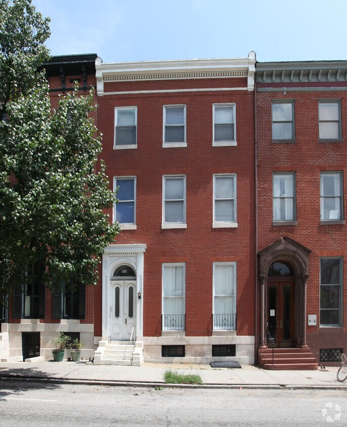 Building Photo - 903 St Paul St