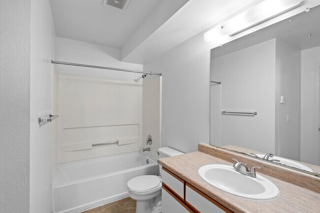 1x1 Cobble Creek (PLANO) - Summer Creek Apartments